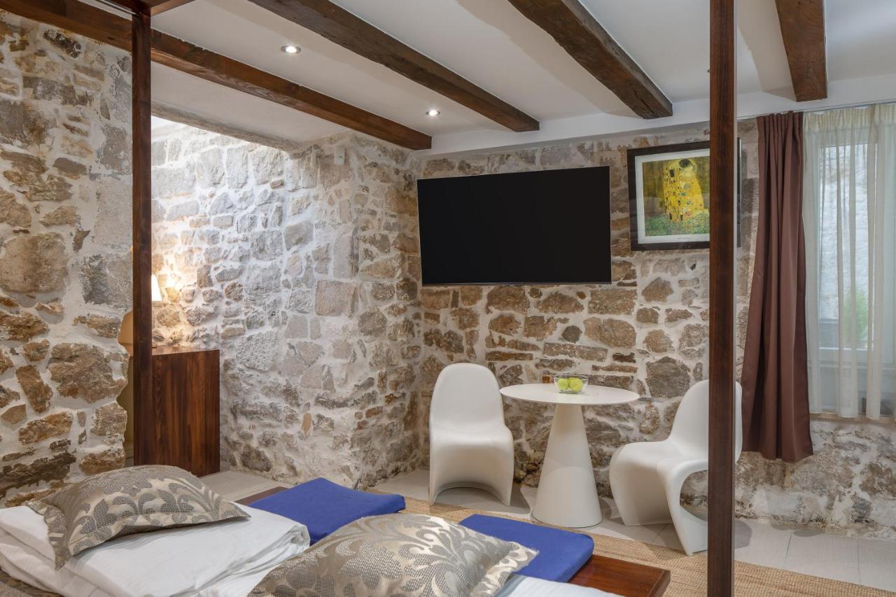 ホテル Awesome Stone House スプリト エクステリア 写真