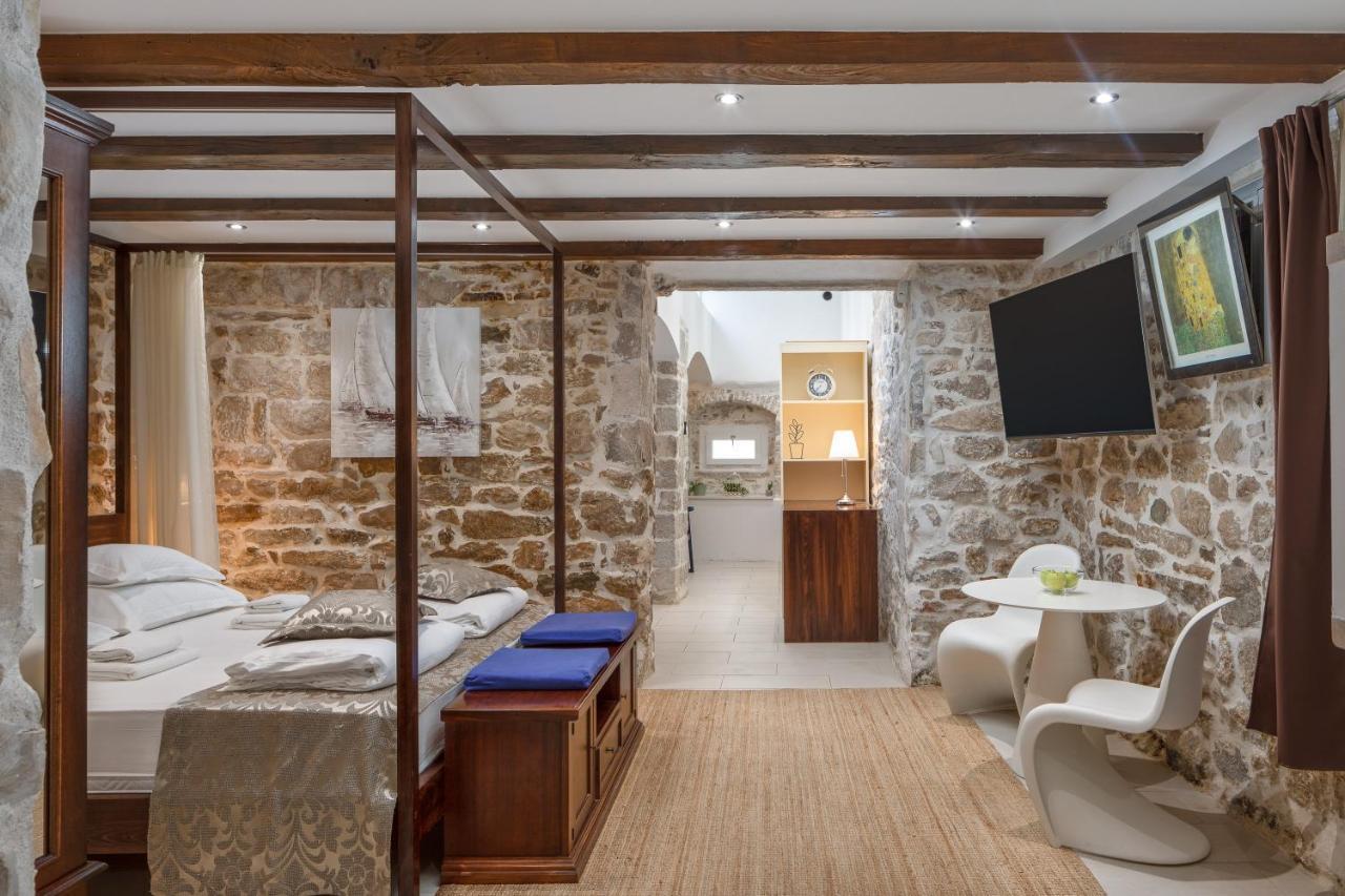 ホテル Awesome Stone House スプリト エクステリア 写真