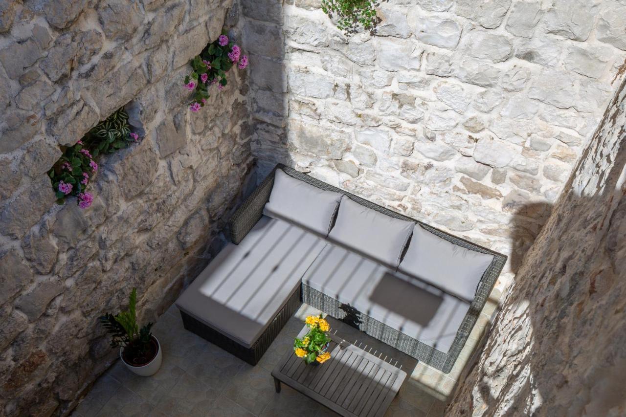 ホテル Awesome Stone House スプリト エクステリア 写真