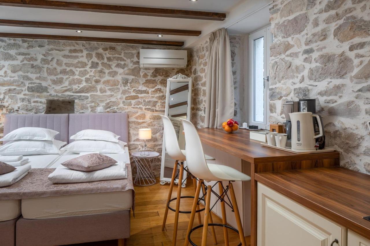 ホテル Awesome Stone House スプリト エクステリア 写真
