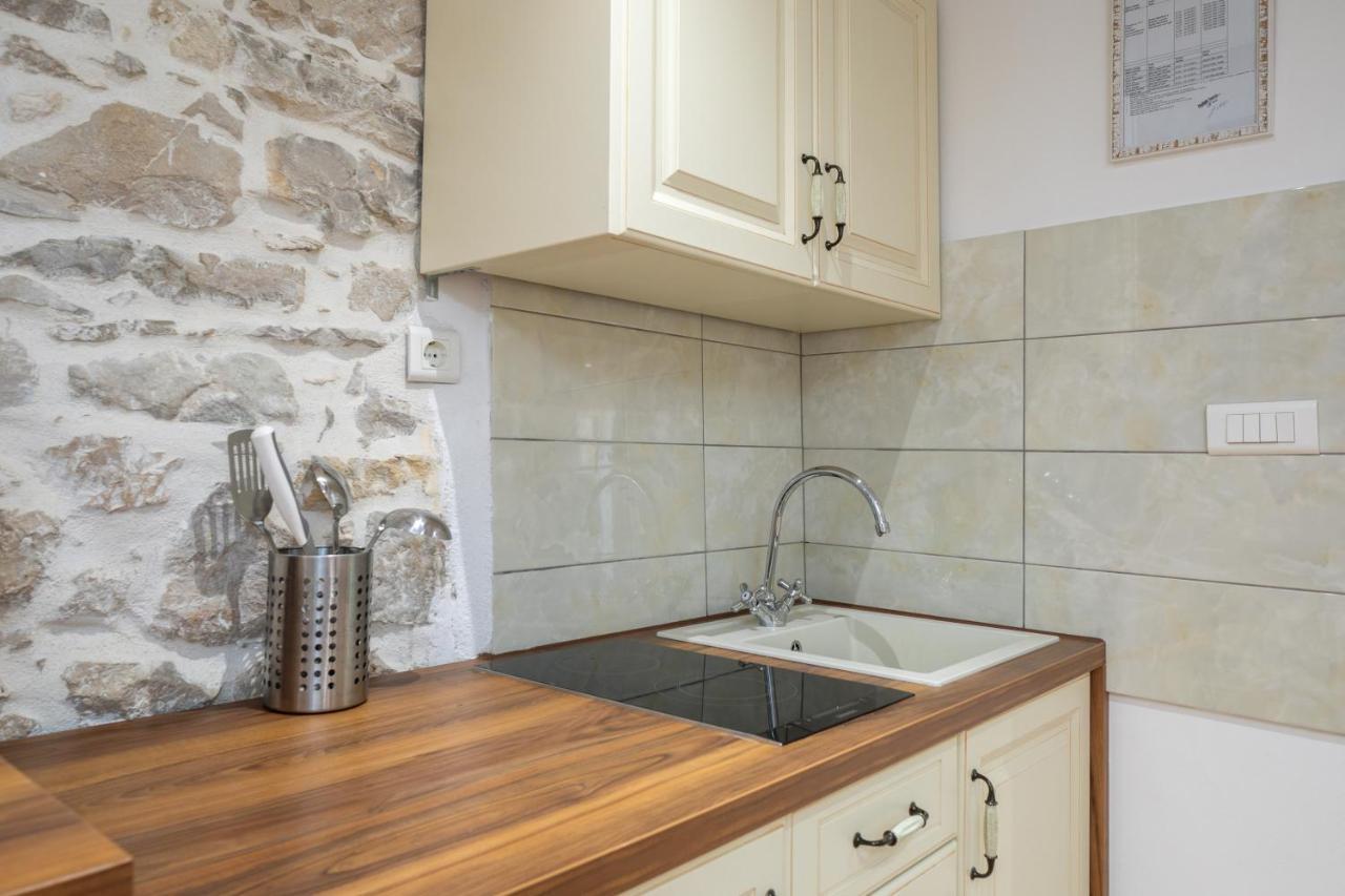 ホテル Awesome Stone House スプリト エクステリア 写真