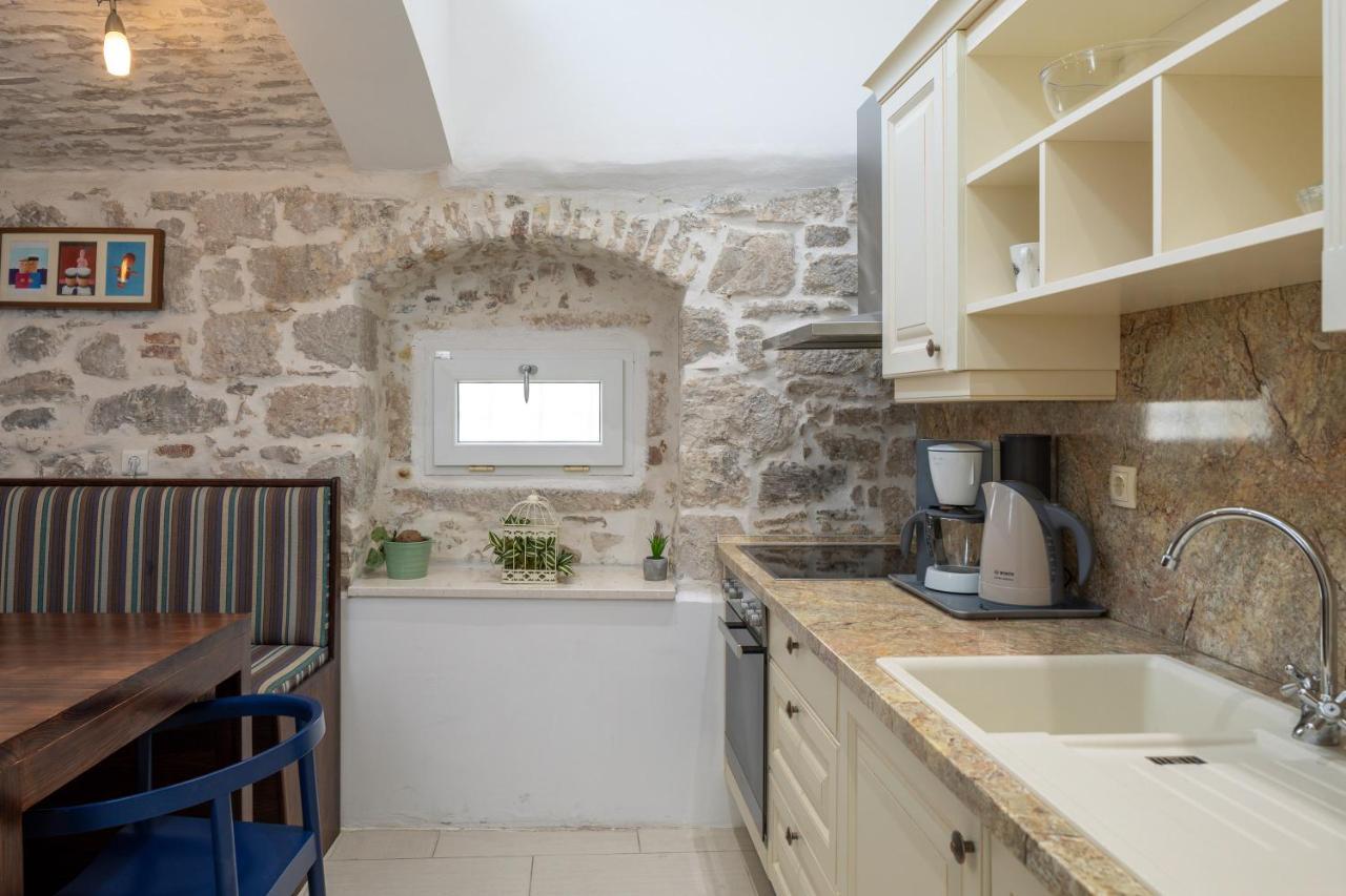 ホテル Awesome Stone House スプリト エクステリア 写真