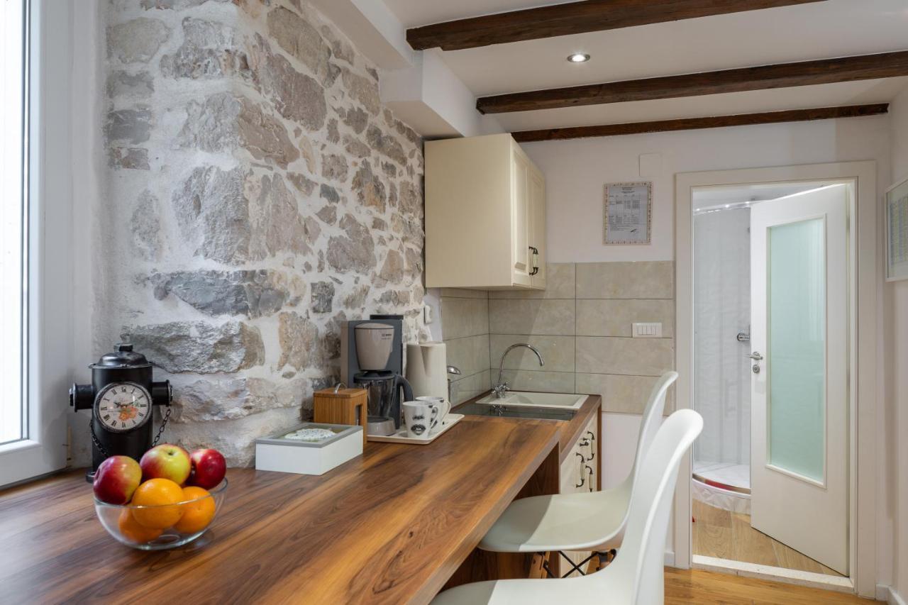ホテル Awesome Stone House スプリト エクステリア 写真