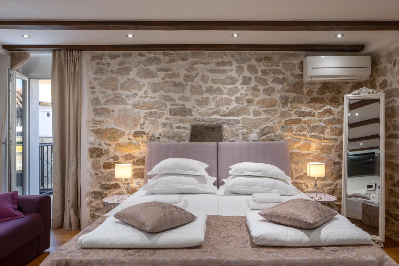 ホテル Awesome Stone House スプリト エクステリア 写真
